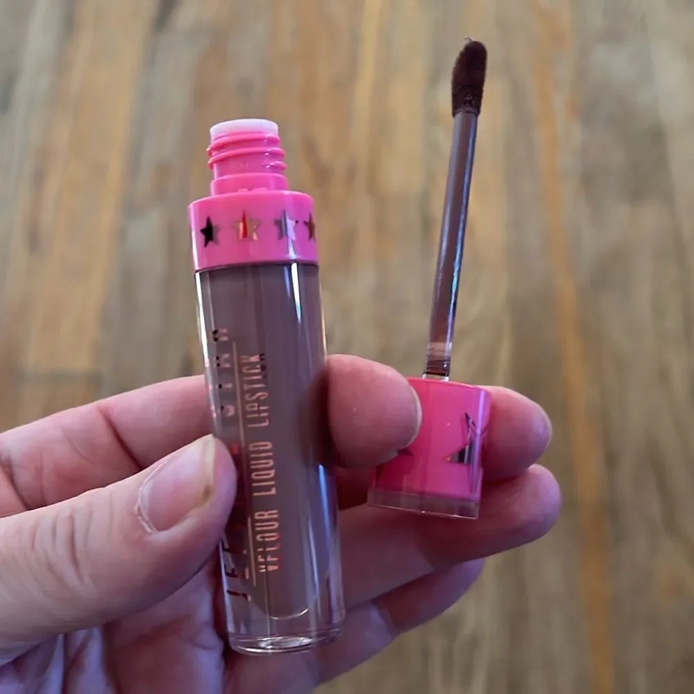 Jeffree Star Velour Liquid Lipstick DECEASED